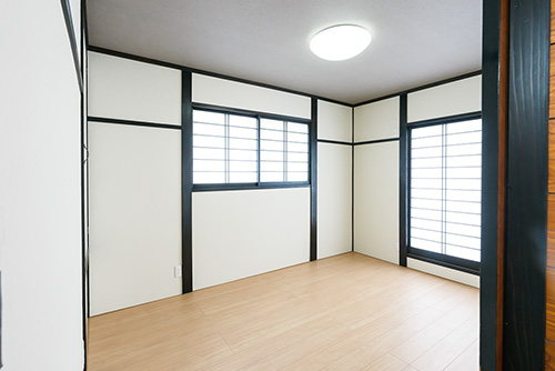 和室から洋室へ（2階）