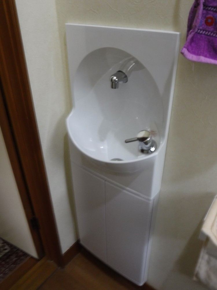 前橋市　Ｈ様邸　トイレ手洗い器改修工事