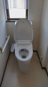 トイレ交換工事・LIXILアメージュZM　✨