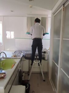 前橋市でレンジフード交換です。