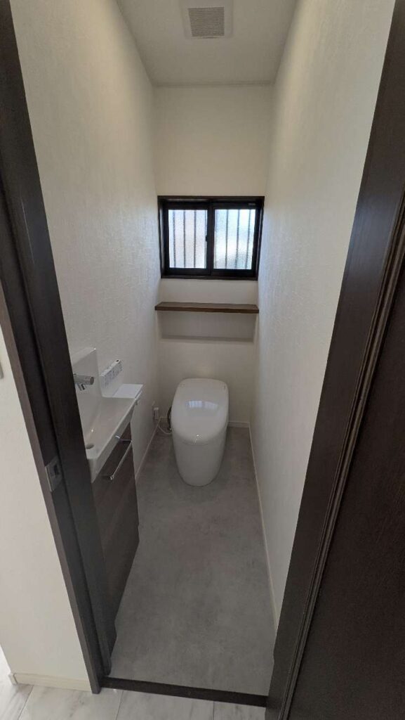 1階トイレ交換｜TOTOネオレストRS2・手洗い器新設施工事例