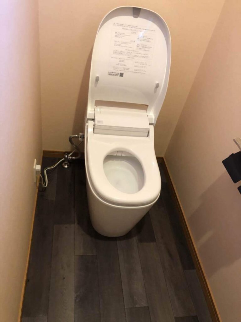 【前橋市】水漏れを機に憧れのアラウーノS160へ！故障した換気扇も交換したトイレリフォーム